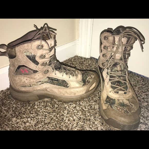 Under Armour Shoes - Under Armour Women’s boots w/ goretex